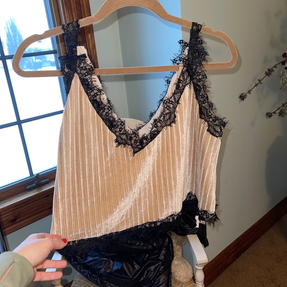 Tank - Picture 1 of 1